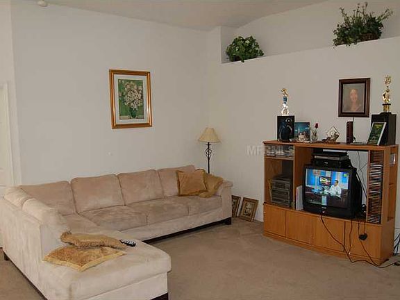 3rd image of 5519 Treig Ln