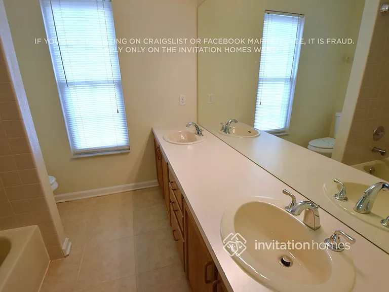 3419 Santa Monica Dr — Photo 12