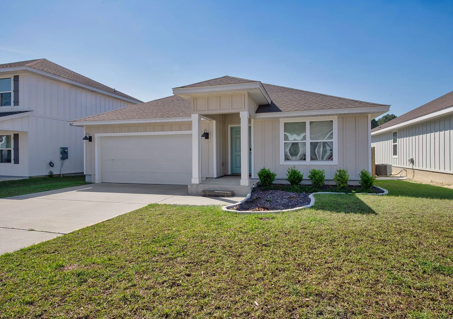 Charming 4-Bedroom Pensacola Home with Covered Patio & Fenced Backyard — Photo 3