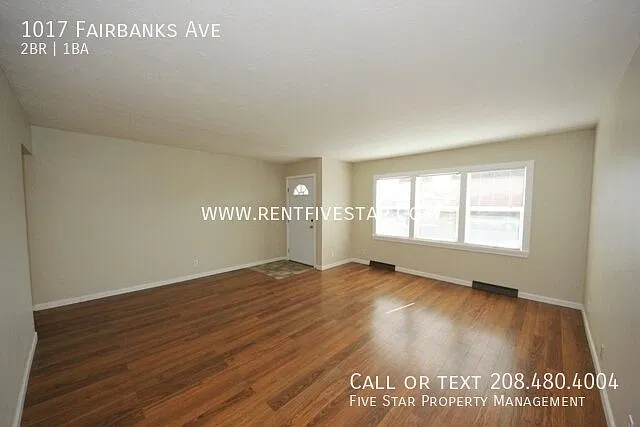 Adorable Single Level Home with Fenced Yard and Garage! — Photo 3