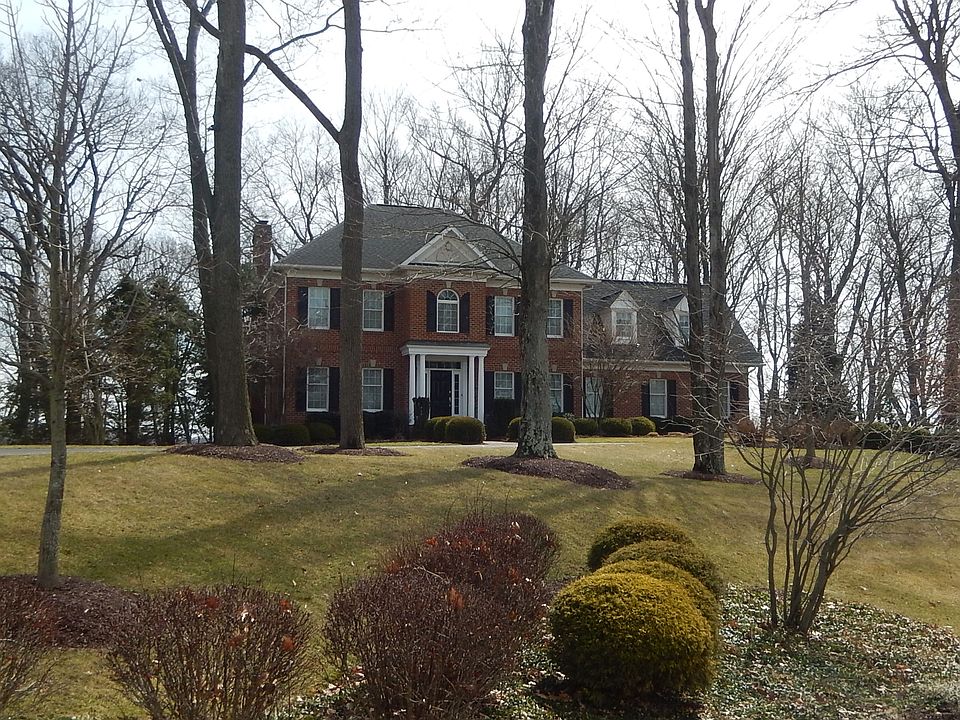 1st image of 729 Lindwood Dr