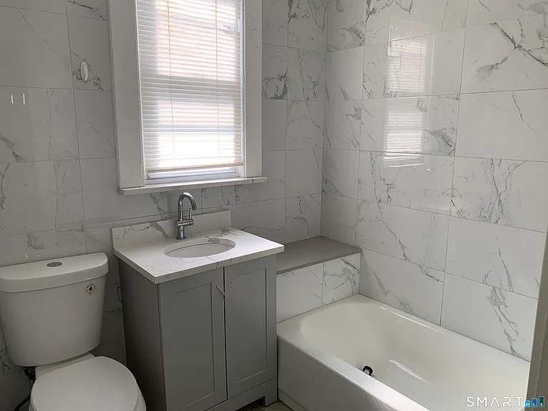 424 Dixwell Ave #1 — Photo 6