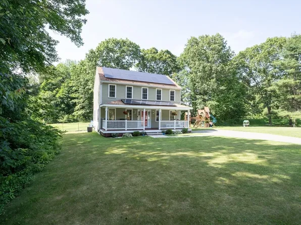 15 Rose Ln, Uxbridge, MA 01569