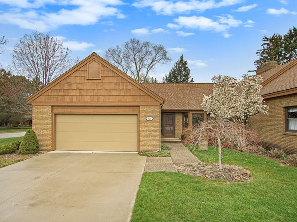 321 Pepper Mill Ln, Holland, MI 49423