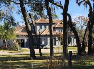 5318 Alafia Falls Dr, Lithia, FL 33547