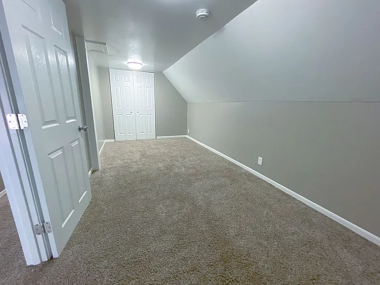 514 S Courtland Ave — Photo 17