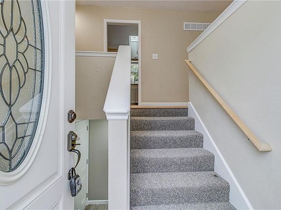 4th image of 3012 S Downey Ave
