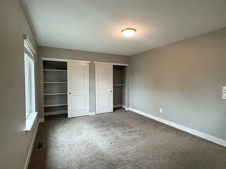 15343 E Nassau Dr — Photo 3