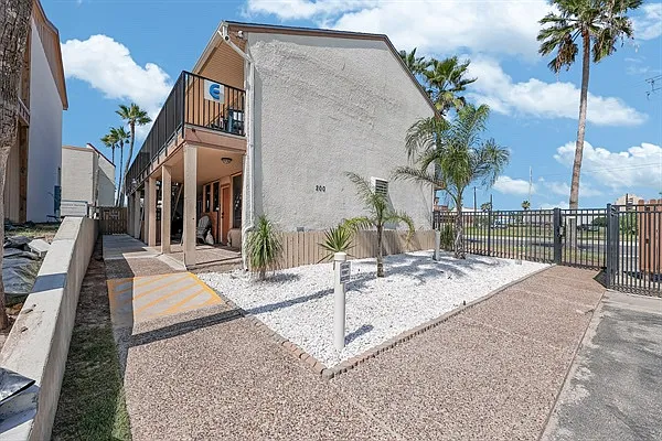 200 W Kingfish St #E-102 — Photo 20