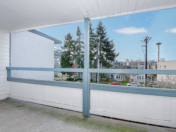 5th image of 909 6th Ave N #18026602