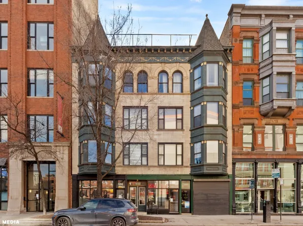 353 W Chicago Ave APT 4E, Chicago, IL 60654