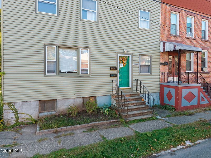 3rd image of 2344 Broadway