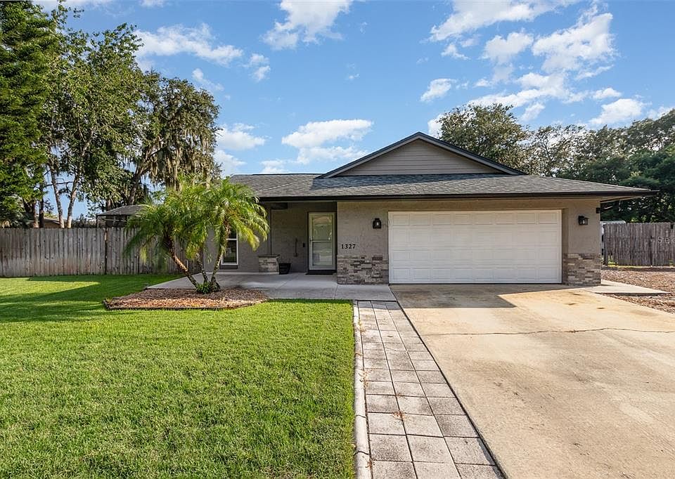 1st image of 1327 Alfonzo Cir