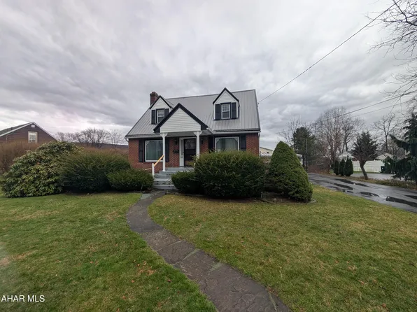 213 Milton Ave, Altoona, PA 16602