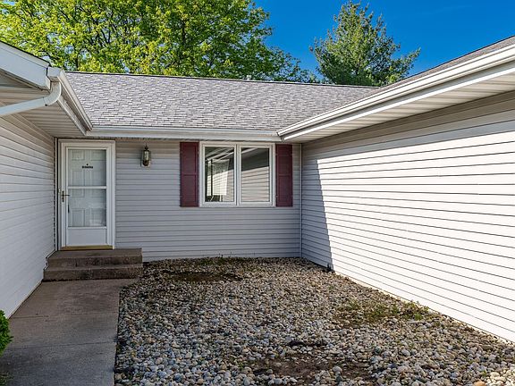 4th image of 7460 Bermuda Dr