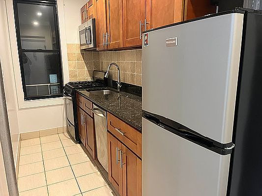 2nd image of 559 W 156th St #2E