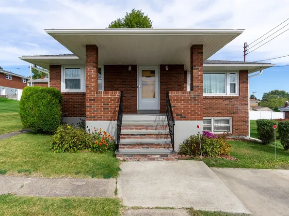 807 Elliott St, Endicott, NY 13760
