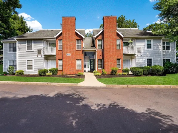 907 Diamond Dr, Newtown, PA 18940