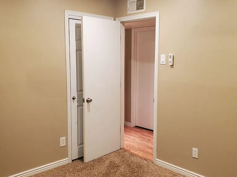 5700 Cletsoway Dr SW — Photo 11