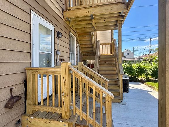 5th image of 13226 S Burley Ave