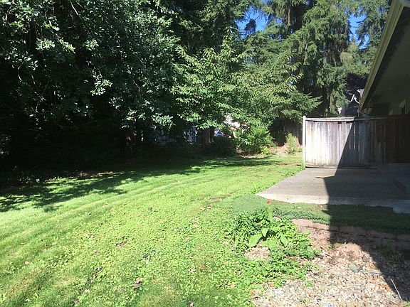 3rd image of 7225 To 7227 112th St E
