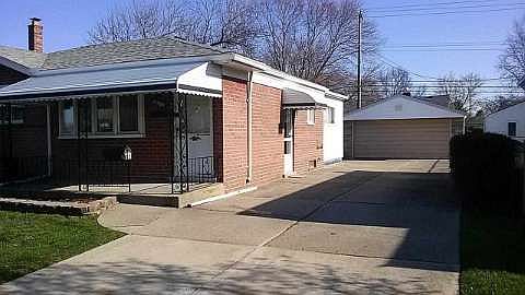 5th image of 21729 Stephens St