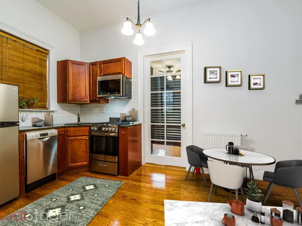 116 Morris Street 2ND FL. - PARLOR image 3 of 29