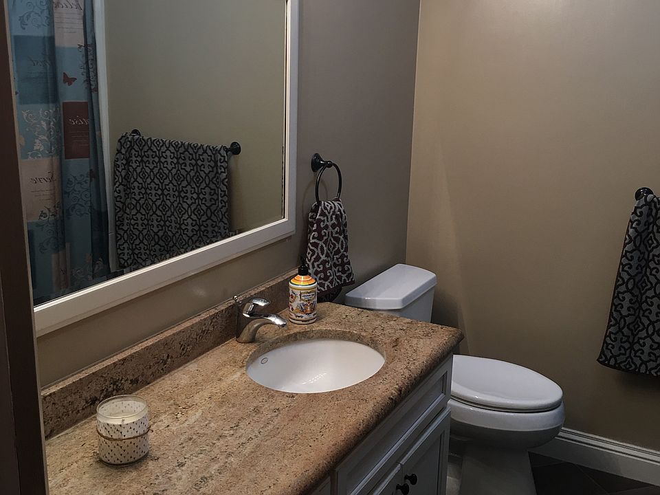 Main floor bath