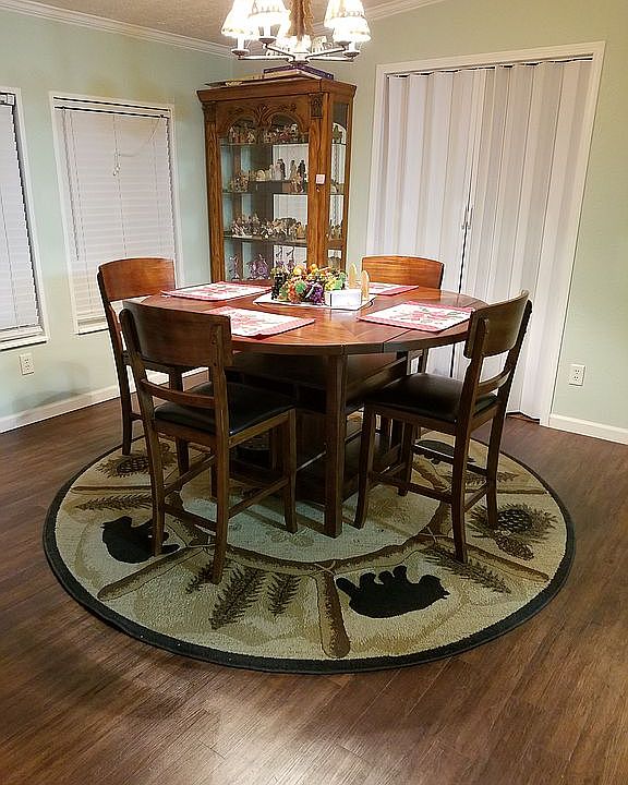 1st dining room 