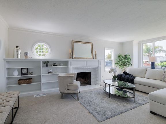 4th image of 430 Hibiscus Ct