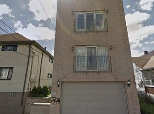 2318 Cobden St #1, Pittsburgh, PA 15203