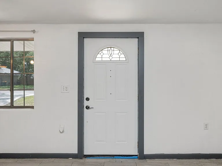 205 Pine St — Photo 5