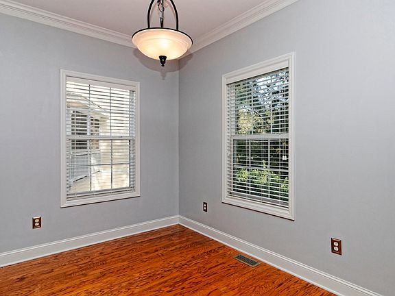 4th image of 17 Peregrine Dr