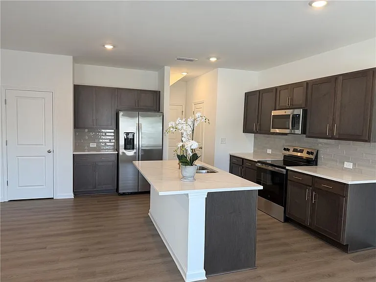 6715 Armonia Dr SW — Photo 7