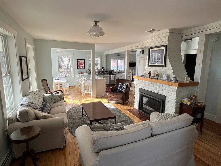 20 Glen Ave — Photo 6