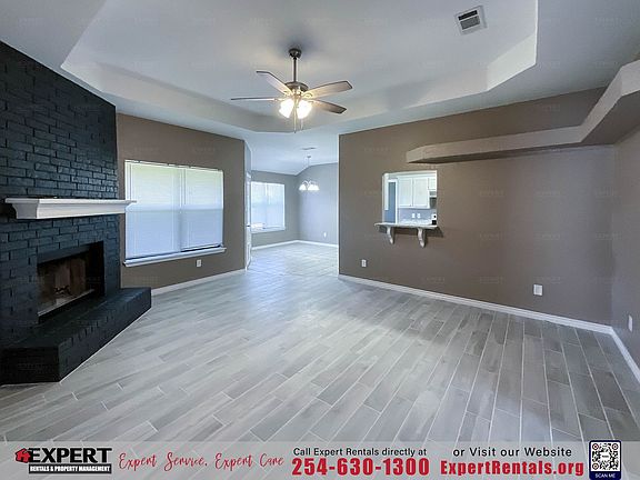 3rd image of 4404 Water Oak Dr
