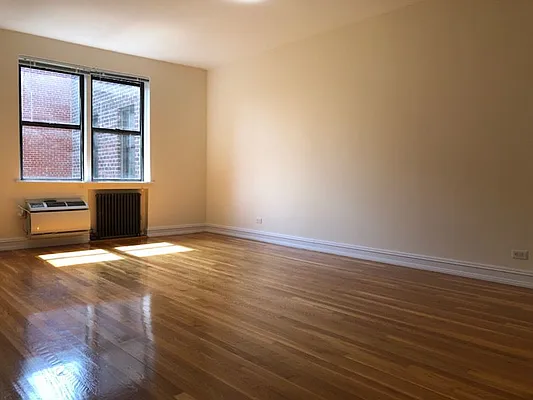 Rented by PocketBroker Inc | media 10