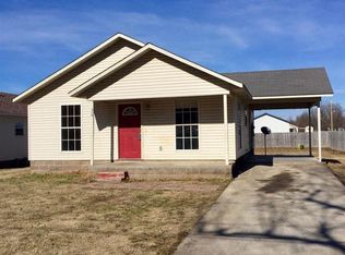 313 Landrum Ln, Paragould, AR 72450
