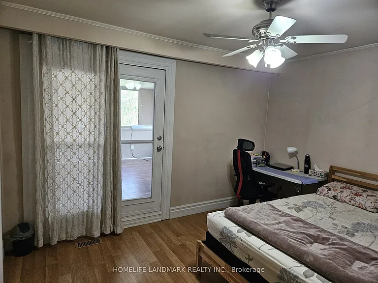 102 Beaverbrook Ct — Photo 14