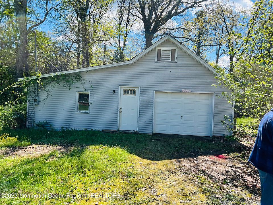 2nd image of 1123 Toms River Road