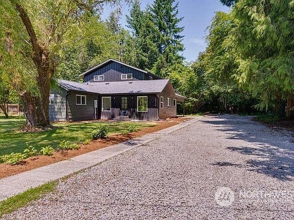4th image of 10618 NE 187th Street