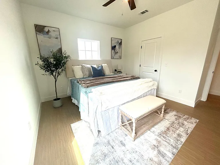 1800 Riverview Drive — Photo 7