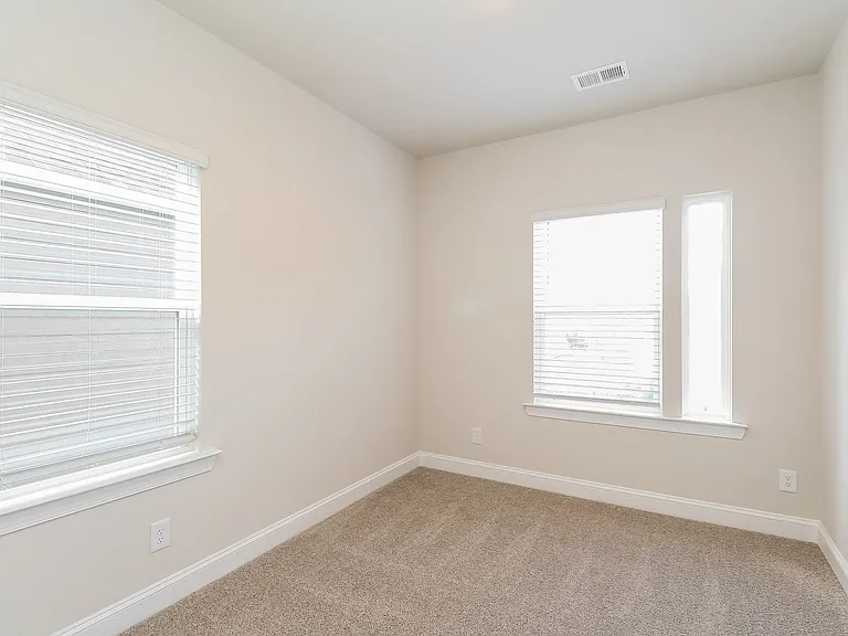 3609 Corbett St — Photo 12