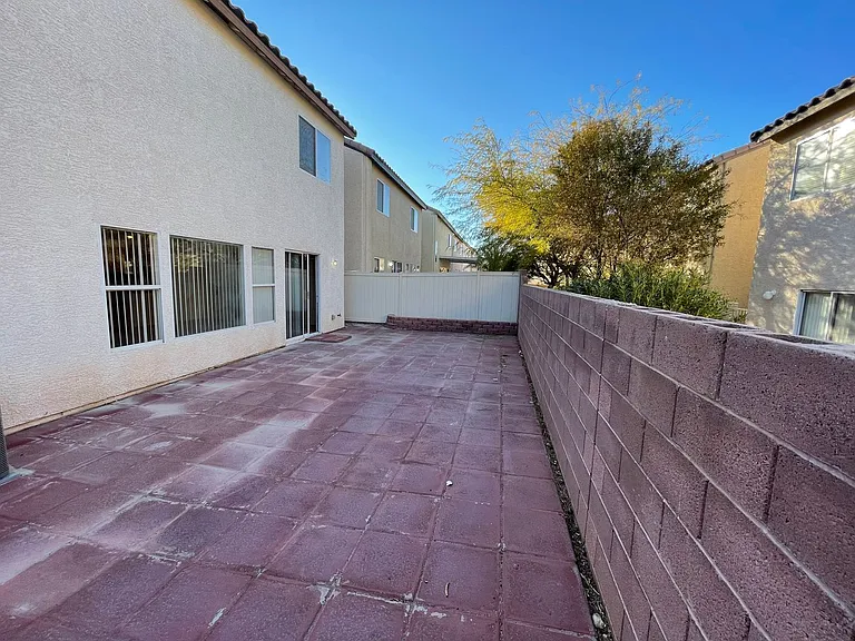5038 Desert Dandelion Ct — Photo 9