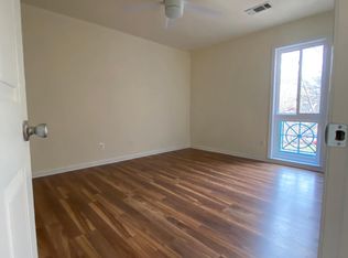 11806 Breton Ct APT 31, Reston, VA 20191