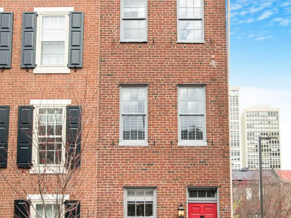 221 Pine St, Philadelphia, PA 19106