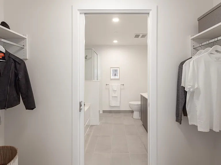 809 Village Dr — Photo 18