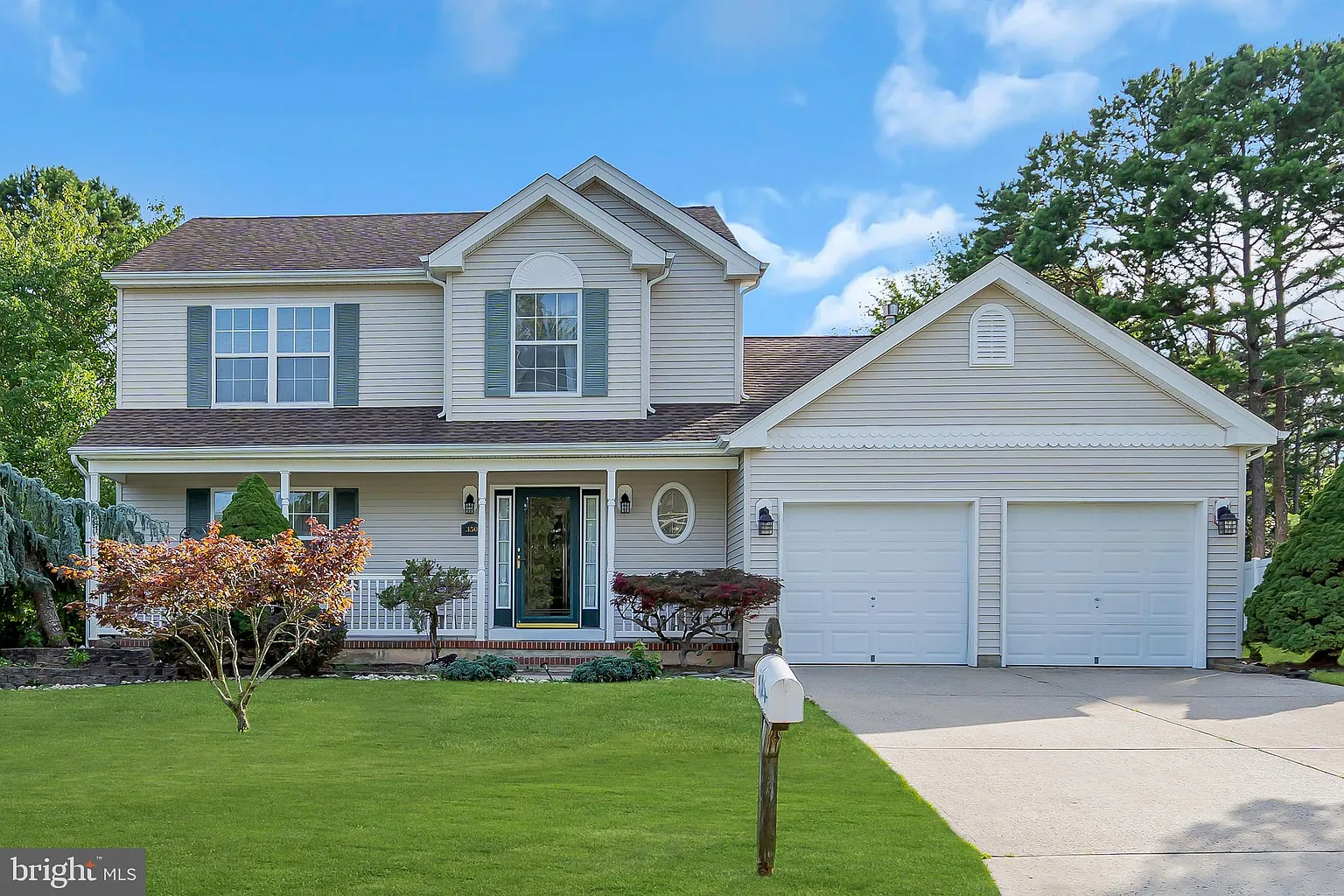 350 Deer Lake Ct photo 1