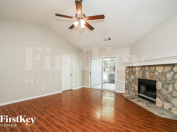 4th image of 3902 Viola Ct