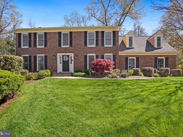 11638 Deer Forest Rd, Reston, VA 20194